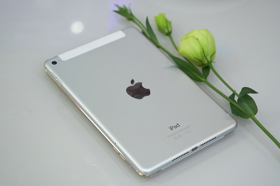 Giá thành của iPad mini 4