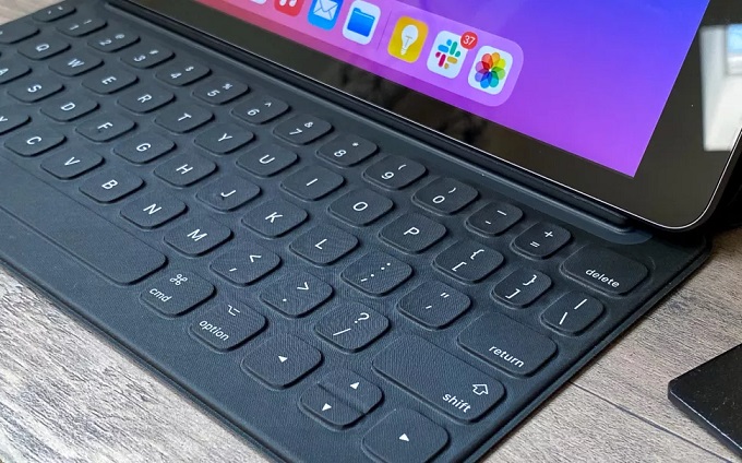 iPad Gen 8 được trang bị Smart Keyboard