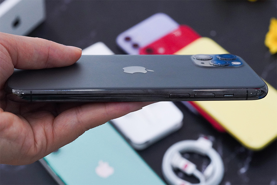 iPhone siêu lướt có hình thức đẹp như máy mới