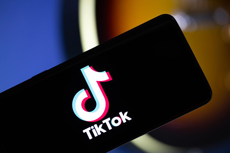Cách đặt video TikTok làm hình nền điện thoại iPhone